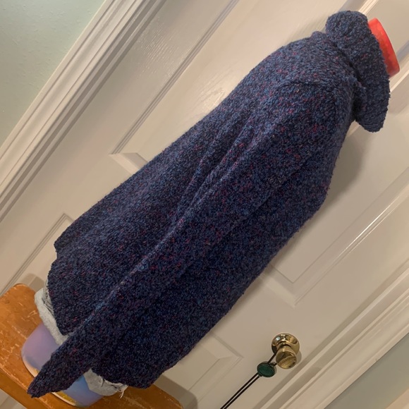 VINTAGE ERIKA Sweater - Picture 10 of 12